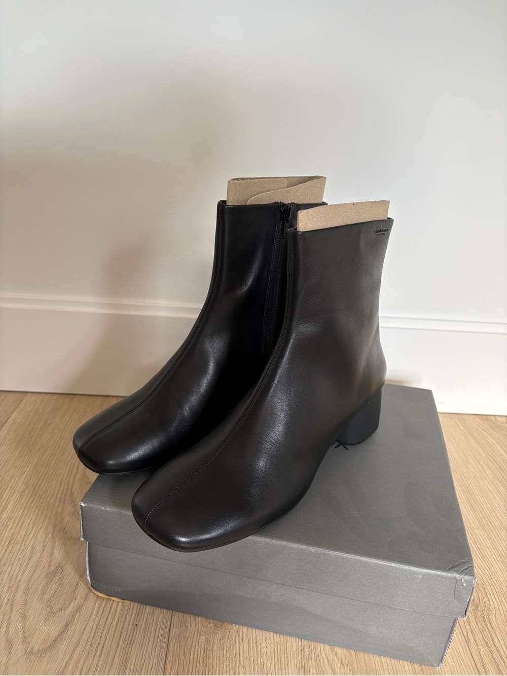Vagabond Black Leather Square-Toe Ankle Boots